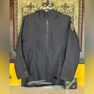 Women's Under Armour Coldgear Gore-Tex Jacket. Size XXL. New with Tags $…